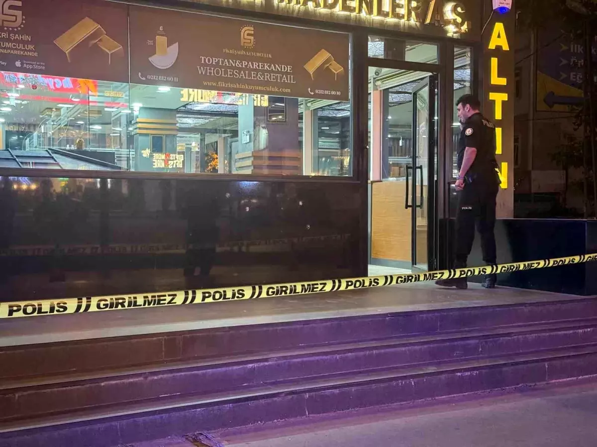 beylikduzunde kuyumcuya silahli saldiri fxU7deBW