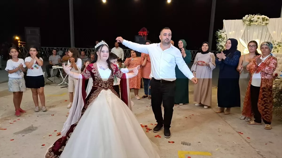 down sendromlu gulsumun dugun hayali gercek oldu mROLfH12