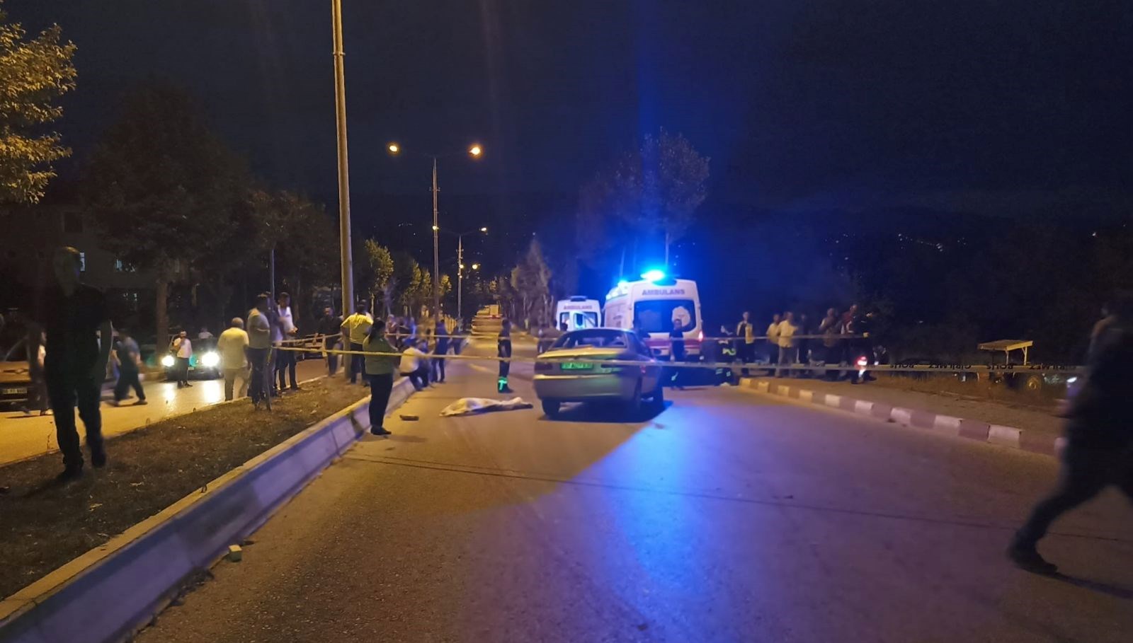 takla atan otomobildeki surucu yasamini yitirdi Ea9Q3rpn