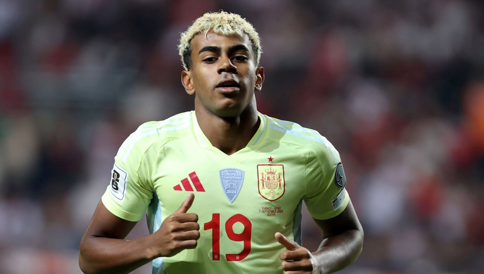 turkiye ispanya macindan sonra bir garip olay lamine yamal pasaportunu kaybetti 2TATyLnT