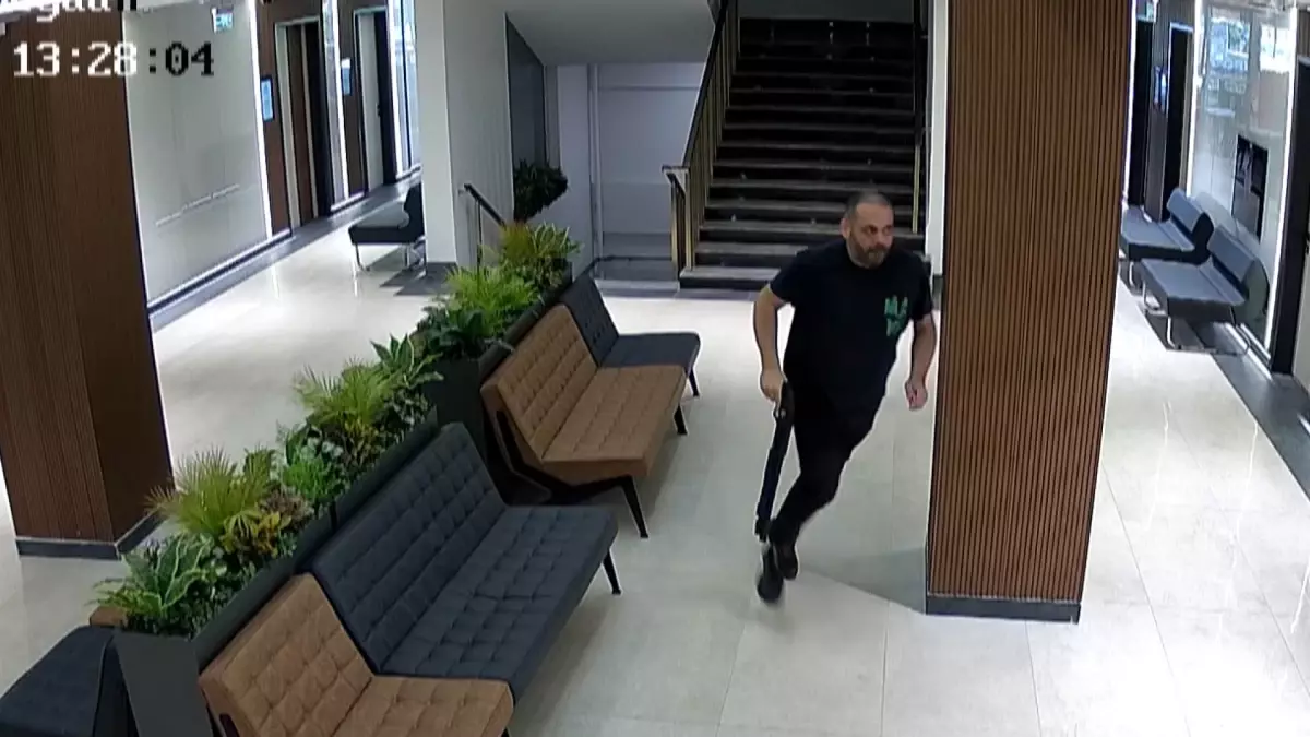 yalnizca bosandigi esini degil hayati da kayip etti 9CxUtymy