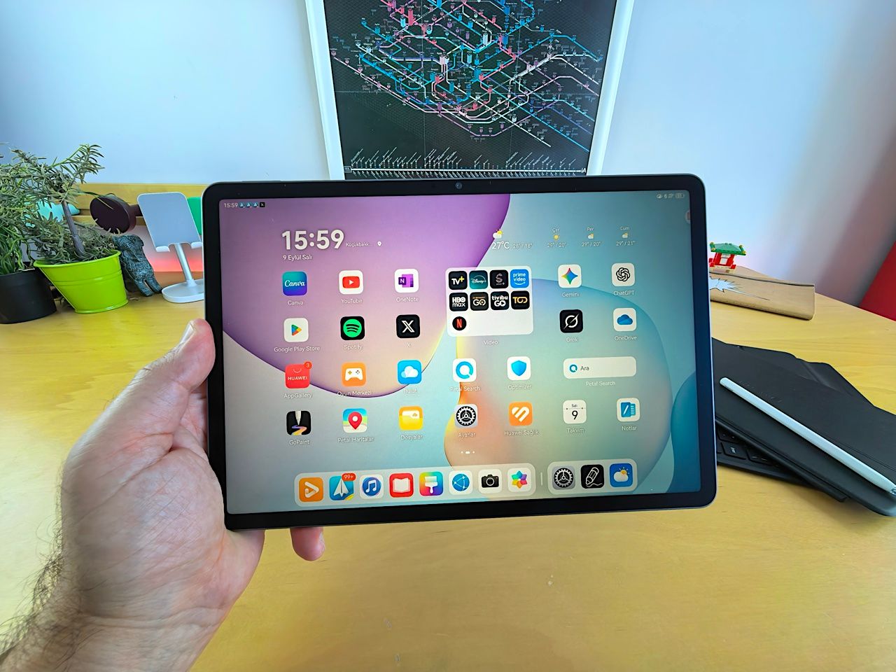 Huawei MatePad 11.5 (2025), Galaxy Tab S10 FE ve iPad A16: Hangi Tablet Öğrenciler İçin Daha Uygun?