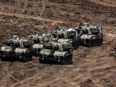Israil ordusu komsu ulkeye girdi KZjOQepE